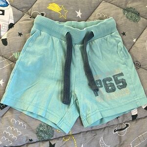 united colors of benetton boys shorts size 3